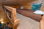 Blue Ridge Cabin Rental- Denali- Tree house sleeping loft